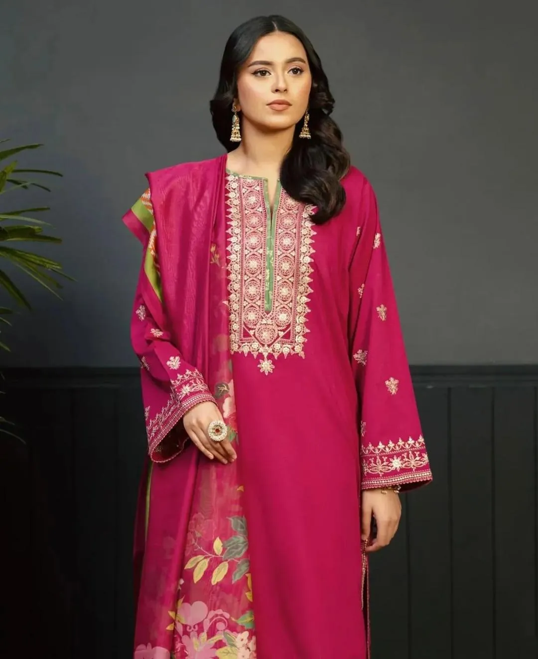 Women's Olive Green Embroidered Kurta Pajama Set -2 - Image 5